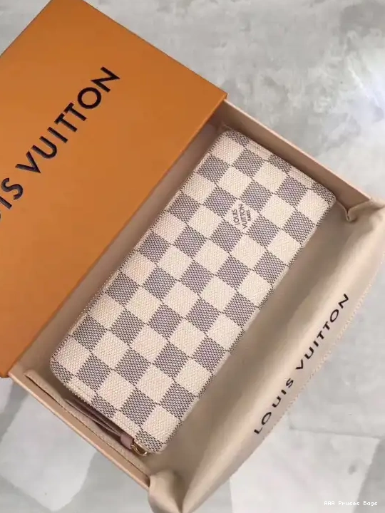 AAA Replica Ru Vuitton Louis CLEMENCE WALLET 0620